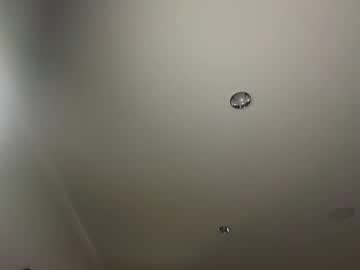 chloeros3e's chat room