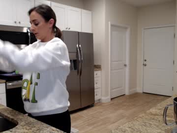 holihurricane's chat room