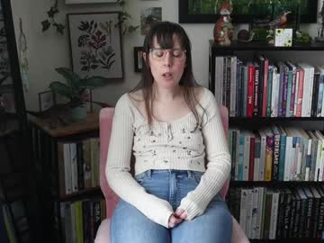 ellynaomi's chat room