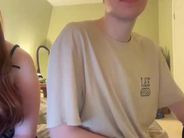 redheadandbigpeenar's chat room