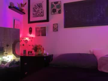 hannahtaylorr's chat room