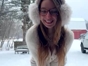 mommamia12's chat room