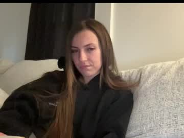 laylahlaylah1's chat room