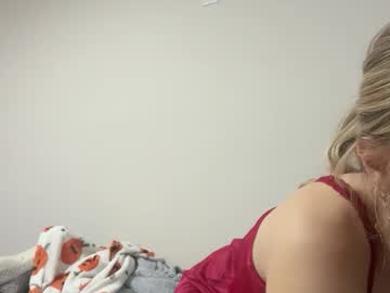 lanademira's chat room