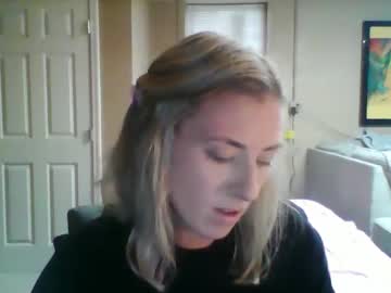 bubblesxxx615xxx601's chat room