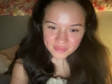 babyaves's chat room