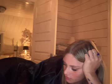 carlybora's chat room