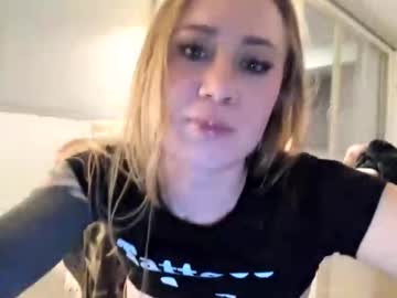 taylorxxxrae's chat room