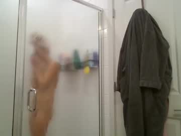 parisbaby2000's chat room