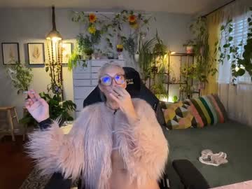 sunnie_dayz's chat room