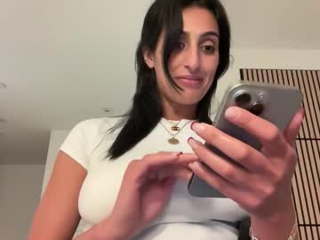 camiliakxoxo's chat room