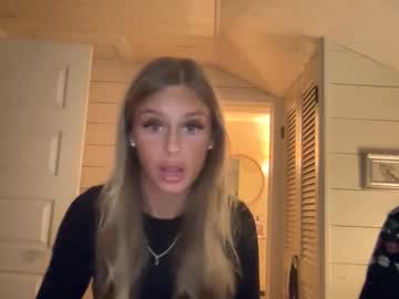 carlybora's chat room