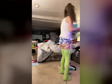 megatinyyy's chat room