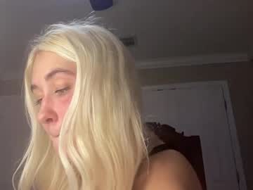 irispink1's chat room