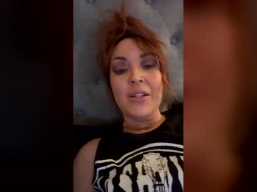 coupleoffantastics's chat room