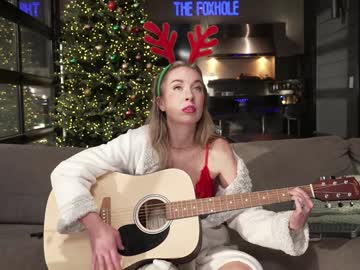 blondefoxsilverfox's chat room