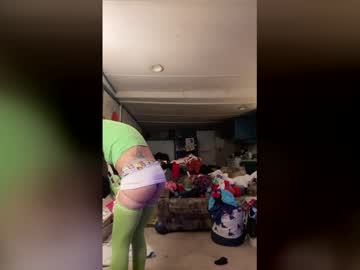 megatinyyy's chat room