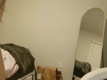 elisparadisex's chat room