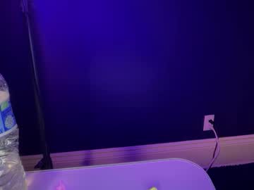 evebrooksss's chat room