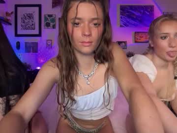 miamoorexo's chat room