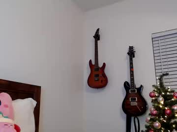 ashleyyylove13's chat room