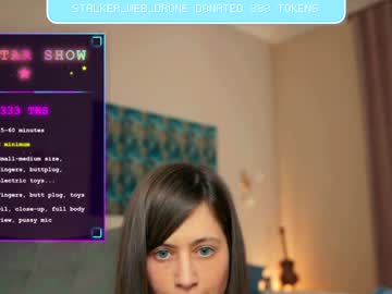 newchloe18's chat room