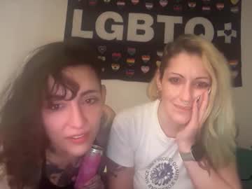 quickandcurious's chat room