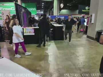 laurenphillips's chat room