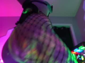 finleyfae's chat room