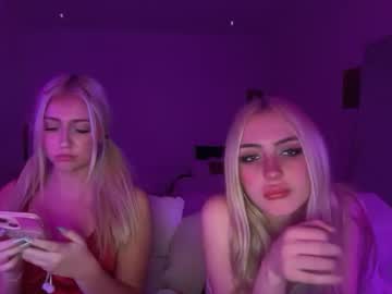 chloeros3e's chat room