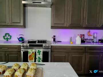 harliequinnx's chat room