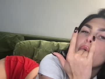 stacywithuu's chat room