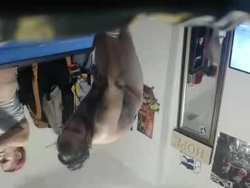 mommabearanpoppabear850's chat room