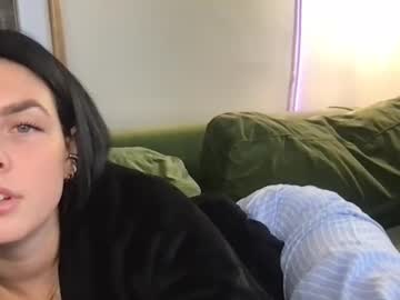 stacywithuu's chat room