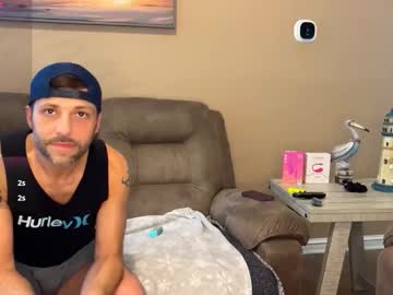 bigguylilmiss's chat room