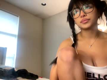 esoterickitten777's chat room