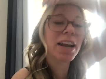 texas_blonde's chat room