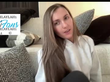 laylahlaylah1's chat room