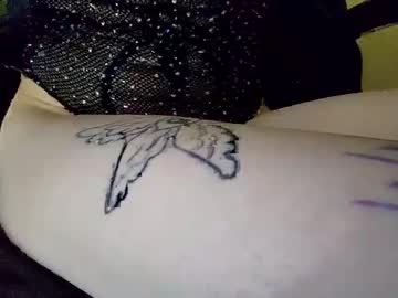 gothhhmeout's chat room