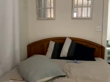 straightoutthetrailer's chat room