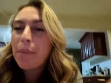 alyjeanne0420's chat room