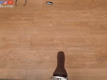 serareads's chat room