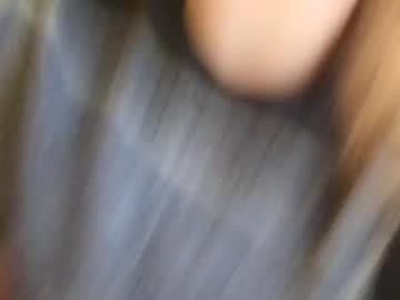 tinywithtiddies's chat room