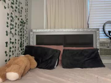 sophiasecretsx's chat room