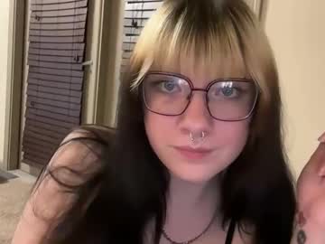 irissweets's chat room