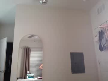 itsmealexisrae's chat room