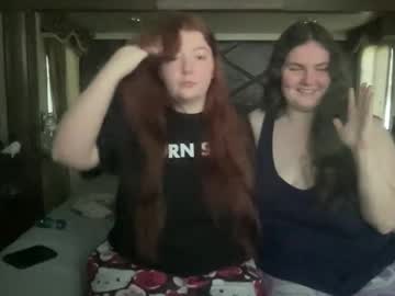 scarletttsinner's chat room