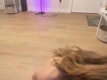 peacheekitty's chat room