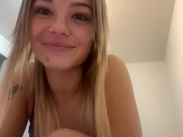 britneycherry08's chat room