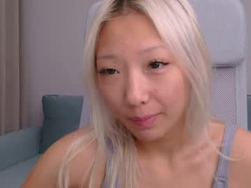 vivianwinters's chat room